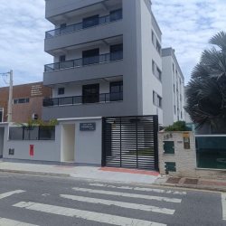 Apartamentos com 77m², 2 quartos, 1 suíte, 1 garagem, no bairro Flor de Napolis em São José