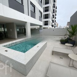 Apartamentos com 176m², 3 quartos, 1 suíte, 2 garagens, no bairro Canto em Florianópolis