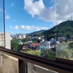 Apartamentos com 108m², 4 quartos, 1 suíte, 2 garagens, no bairro Itacorubi em Florianópolis