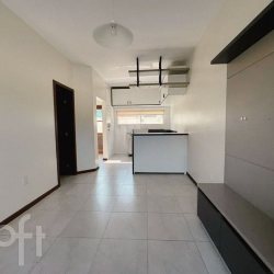 Casa Residencial com 67m², 3 quartos, 1 garagem, no bairro Alto Ribeirão Leste em Florianópolis