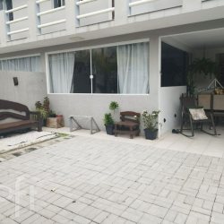 Casa Residencial com 154m², 5 quartos, no bairro Alto Ribeirão Leste em Florianópolis