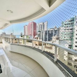 Apartamentos com 105m², 3 quartos, 1 suíte, 2 garagens, no bairro Centro em Balneário Camboriú