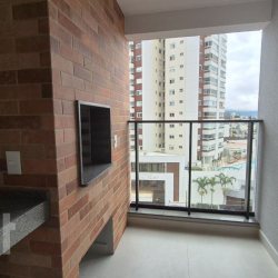 Apartamentos com 76m², 2 quartos, 2 suítes, 2 garagens, no bairro Canto em Florianópolis