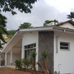 Casa Residencial com 320m², 4 quartos, 3 suítes, 4 garagens, no bairro Saco dos limões em Florianópolis