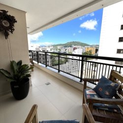 Apartamentos com 122m², 4 quartos, 2 suítes, 2 garagens, no bairro Itacorubi em Florianópolis