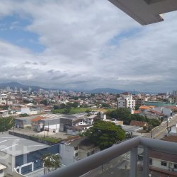 Apartamentos com 68m², 2 quartos, 1 suíte, 1 garagem, no bairro Coloninha em Florianópolis