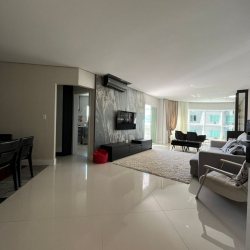 Apartamentos com 155m², 4 quartos, 2 suítes, 6 garagens, no bairro Pioneiros em Balneário Camboriú