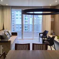 Apartamentos com 79m², 2 quartos, 1 suíte, 2 garagens, no bairro Centro em Florianópolis