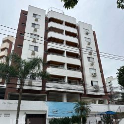 Apartamentos com 84m², 3 quartos, 1 suíte, 1 garagem, no bairro Trindade em Florianópolis