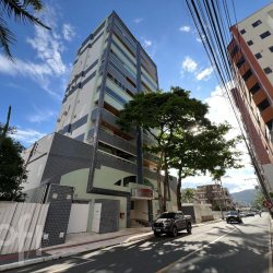 Apartamentos com 121m², 2 quartos, 1 suíte, 1 garagem, no bairro Centro em Balneário Camboriú