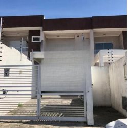 Casa Residencial com 90m², 1 quarto, 2 suítes, 1 garagem, no bairro Ingleses em Florianópolis