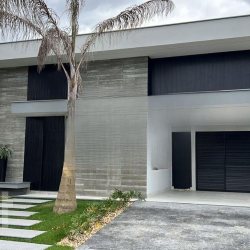 Casa Residencial com 174m², 3 quartos, 1 suíte, 2 garagens, no bairro Cidade Universitaria Pedra Branca em Palhoça