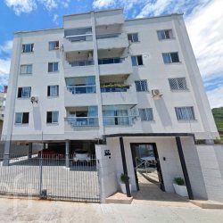 Apartamentos com 72m², 3 quartos, 1 garagem, no bairro Nações em Balneário Camboriú