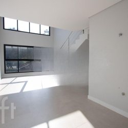 Apartamentos com 52m², 1 quarto, 1 suíte, 1 garagem, no bairro Porto da Lagoa em Florianópolis