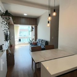 Apartamentos com 70m², 2 quartos, 2 garagens, no bairro Lagoa Pequena em Florianópolis