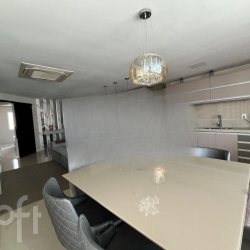 Apartamentos com 103m², 3 quartos, 1 suíte, 1 garagem, no bairro Centro em Balneário Camboriú