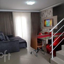 Casa Residencial com 99m², 2 quartos, 2 suítes, 2 garagens, no bairro São João do Rio Vermelho em Florianópolis