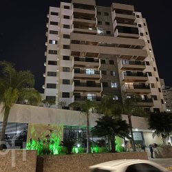 Apartamentos com 97m², 3 quartos, 1 suíte, 2 garagens, no bairro Canto em Florianópolis