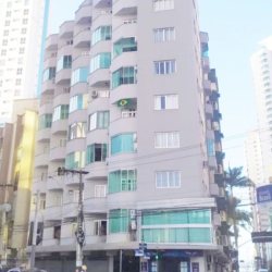 Apartamentos com 86m², 2 quartos, 1 suíte, no bairro Centro em Balneário Camboriú