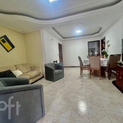 Apartamentos com 101m², 3 quartos, 1 suíte, 2 garagens, no bairro Centro em Balneário Camboriú