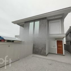 Casa Residencial com 99m², 3 quartos, 1 suíte, 1 garagem, no bairro Praia do Sonho em Palhoça