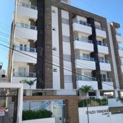 Apartamentos com 31m², 1 quarto, 1 garagem, no bairro Trindade em Florianópolis