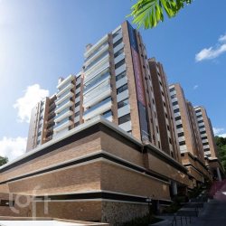 Apartamentos com 101m², 3 quartos, 1 suíte, no bairro Itacorubi em Florianópolis