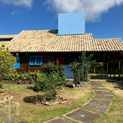 Casa Residencial com 250m², 4 quartos, no bairro São João do Rio Vermelho em Florianópolis