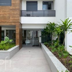 Apartamentos com 101m², 3 quartos, 1 suíte, 2 garagens, no bairro Agronômica em Florianópolis