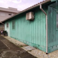 Casa Residencial com 130m², 3 quartos, 5 garagens, no bairro Ipiranga em São José