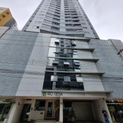 Apartamentos com 136m², 3 quartos, 3 suítes, 3 garagens, no bairro Pioneiros em Balneário Camboriú