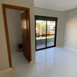 Casa Residencial com 120m², 3 quartos, 3 suítes, 2 garagens, no bairro Ingleses em Florianópolis