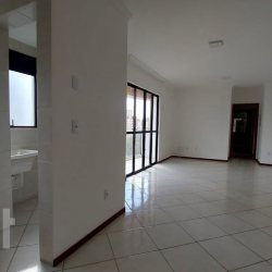 Apartamentos com 73m², 2 quartos, 1 suíte, 1 garagem, no bairro Agronômica em Florianópolis