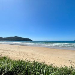 Casa Residencial com 500m², 4 quartos, no bairro Açores em Florianópolis