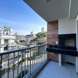 Apartamentos com 104m², 3 quartos, 3 suítes, 2 garagens, no bairro Jurere Leste em Florianópolis