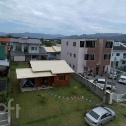 Casa Residencial com 50m², 2 quartos, 1 garagem, no bairro Pinheira em Palhoça