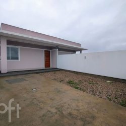 Casa Residencial com 65m², 2 quartos, 1 garagem, no bairro Praia do Sonho em Palhoça