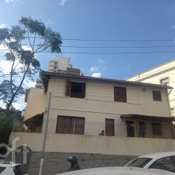 Casa Residencial com 100m², 2 quartos, no bairro Centro em Florianópolis