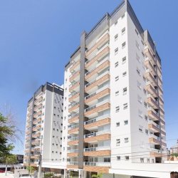 Apartamentos com 76m², 2 quartos, 1 suíte, 1 garagem, no bairro Canto em Florianópolis