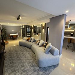 Apartamentos com 154m², 3 quartos, 3 suítes, 2 garagens, no bairro Centro em Balneário Camboriú