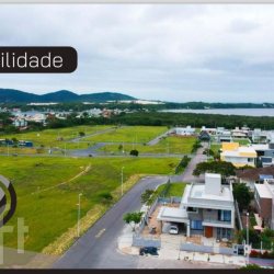 Casa Residencial com 185m², 3 quartos, 3 suítes, 4 garagens, no bairro Lagoa da Conceição em Florianópolis