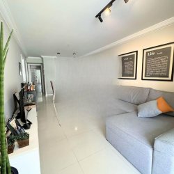 Apartamentos com 119m², 3 quartos, 1 suíte, 2 garagens, no bairro Centro em Balneário Camboriú