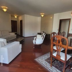 Apartamentos com 156m², 4 quartos, 1 suíte, 2 garagens, no bairro Centro em Florianópolis