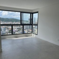 Apartamentos com 122m², 3 quartos, 3 suítes, 2 garagens, no bairro Centro em Balneário Camboriú