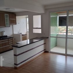 Apartamentos com 79m², 3 quartos, 1 suíte, 2 garagens, no bairro Córrego Grande em Florianópolis