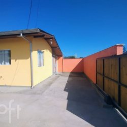 Casa Residencial com 60m², 1 quarto, 2 garagens, no bairro Pinheira em Palhoça