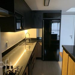 Apartamentos com 62m², 2 quartos, 1 suíte, 2 garagens, no bairro Centro em Balneário Camboriú