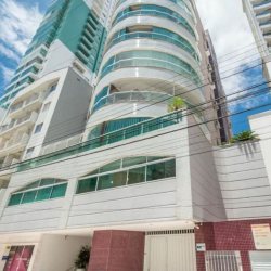 Apartamentos com 100m², 2 quartos, 2 suítes, 2 garagens, no bairro Centro em Balneário Camboriú