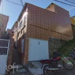 Casa Residencial com 158m², 3 quartos, 2 garagens, no bairro Centro em Florianópolis