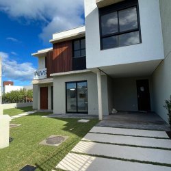 Casa Residencial com 137m², 3 quartos, no bairro Campeche Central em Florianópolis